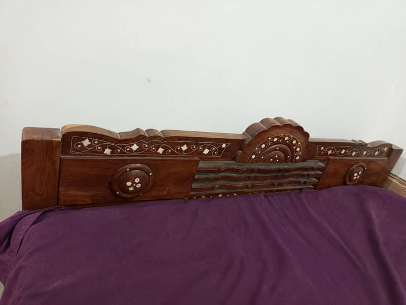 single bed without mattress 0