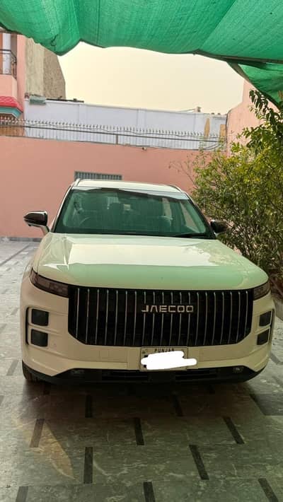 Jaecoo J7 white color