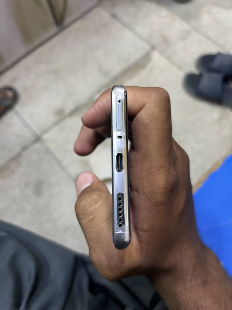 Techno camon 40 pro 2