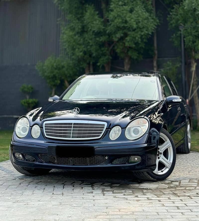 Mercedes E Class E200 4