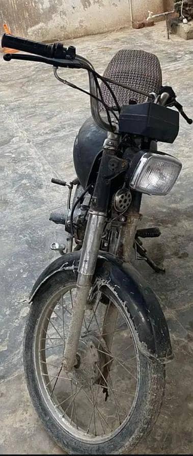 janan CD 70 cc bike