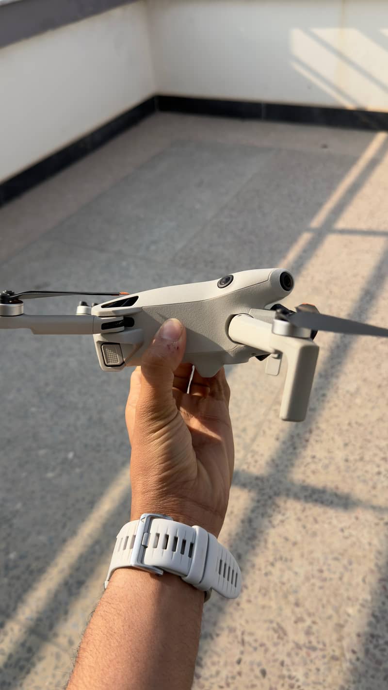DJI mini 4 pro 7