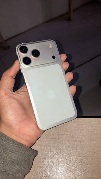 Iphone XR converted 17 pro