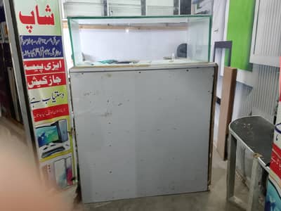 Mobile asseccriae Counatr