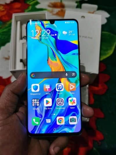 Huawei p30 Pro 8 GB Ram 256gb03326810152 WhatsApp number