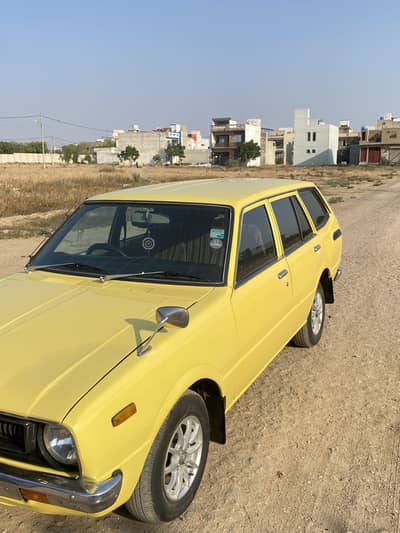 Toyota corrolla deluxe