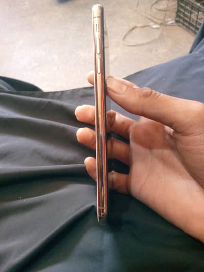 iphone xsmax 64 gb pta approved