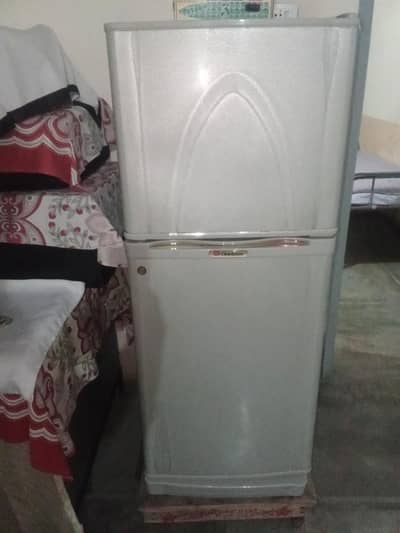 Dawalance company fridge medium size contect 03435148605
