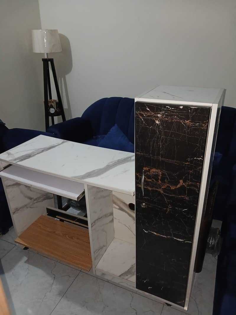 Computer Table With Draw 1