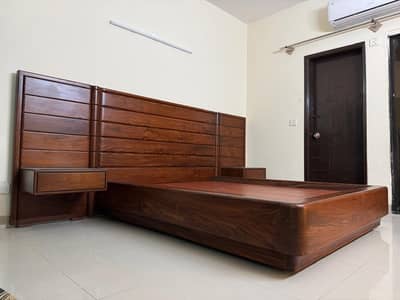 custom design wooden bed