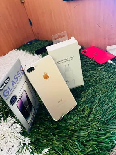 iphone 7 plus 128 GB my WhatsApp number 03 25 022 67 56