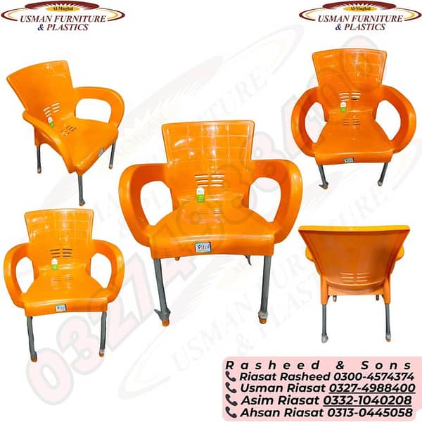 Relaxo Chair: Pure Plastic Lounge Chair for Indoor and Outdoor Use