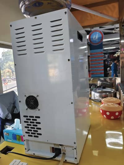 Q PREMIX COFFEE MACHINE