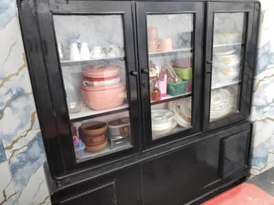 Almost new wooden showcase strong and stylish 