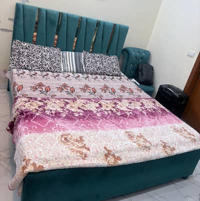 Queen bed for sale
