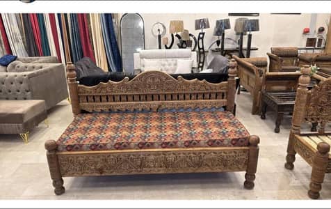Sofa/swatiwood/
