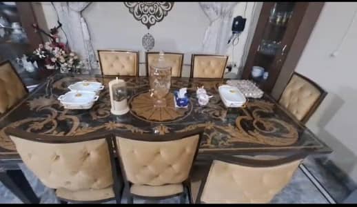 dinning table with 8 chairs