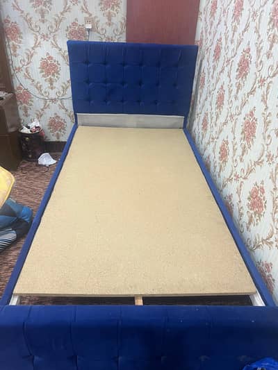 singal bed 10/10 condition