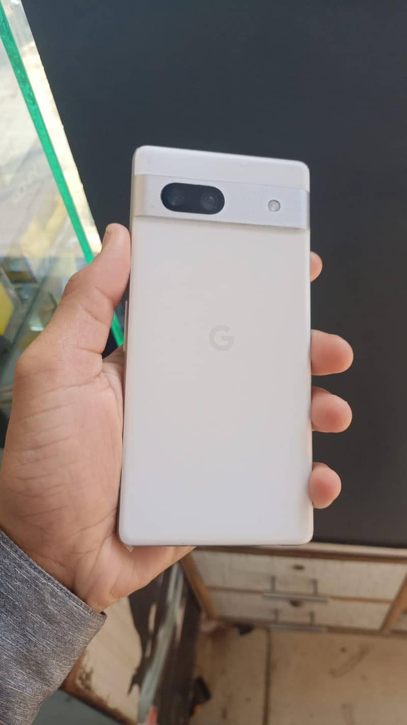 Google Pixel 7A 1