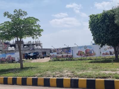 1 Kanal Plot For Sale With Possession And Construction Letter B3