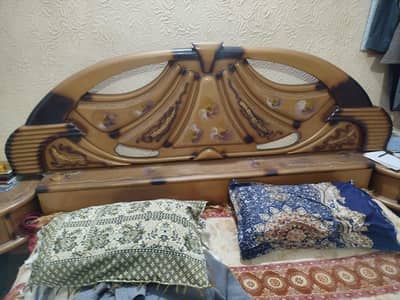 Deco paint *Bed+ Dressing Table*
