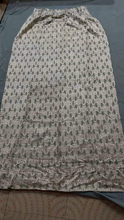 Curtain Set –