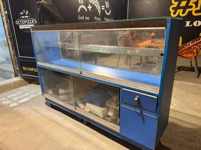 Mobile And Glasses Counter