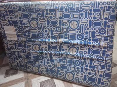 Single bed with mattress moltyfoam