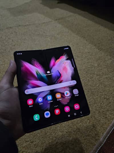 Samsung galaxy z fold 3 12/256 gb good condition
