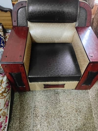 five setr used sofa rs. 18000