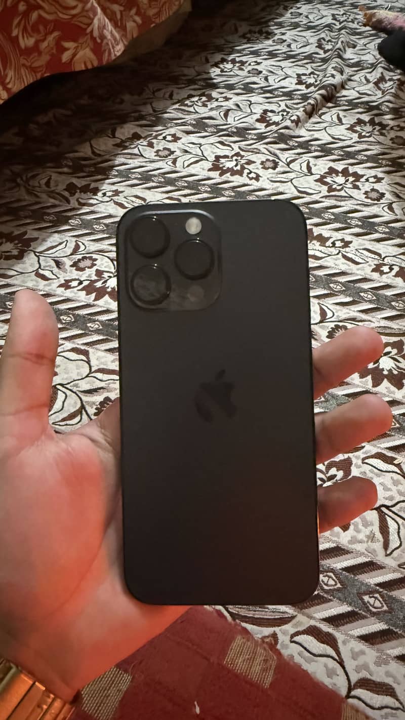 iPhone 14 pro max 2