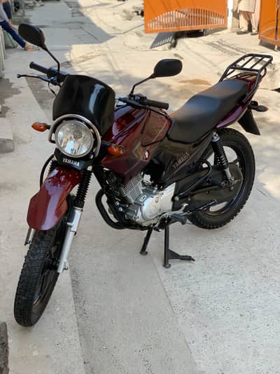 Yamaha YBR G 125 isb rejister 22 model lush condition