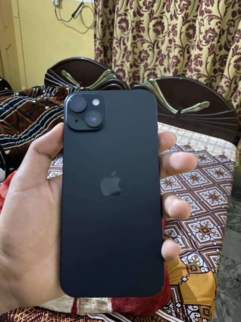 iPhone 15 Plus 0