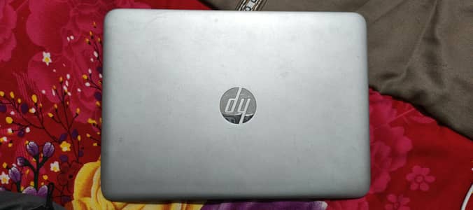 Hp Elitebook 840 G4 core i5 7th generation 8gb 256 gb ssd