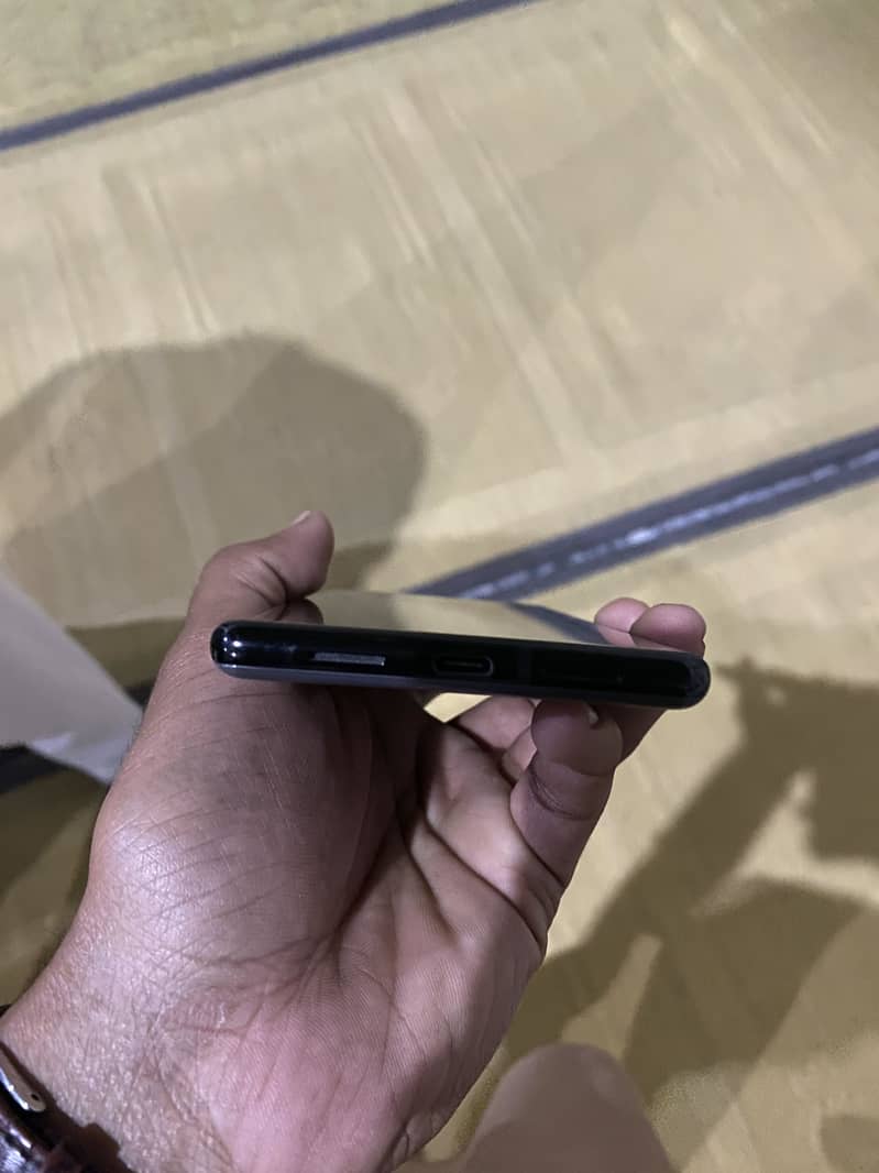 Google Pixel 6 pro 4