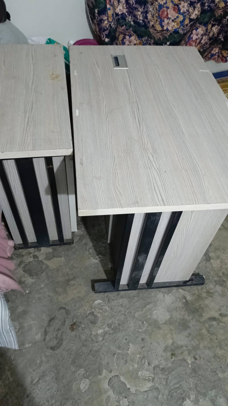office table and side table 0