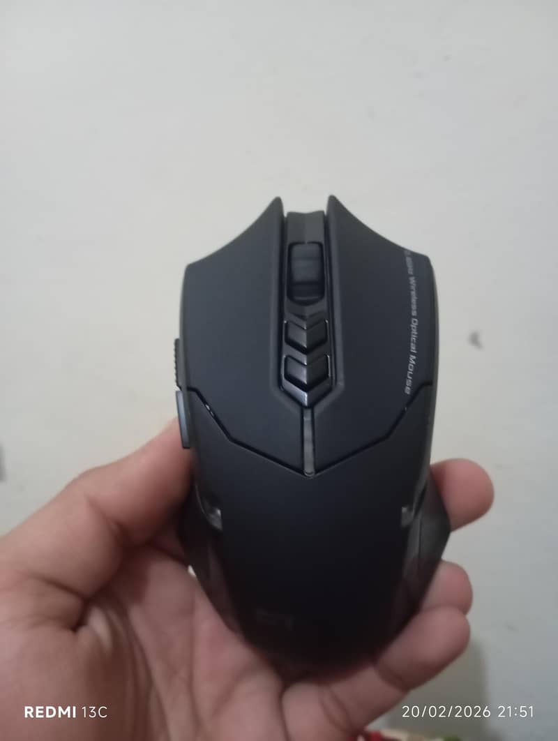 wireless Gaming mouse 1