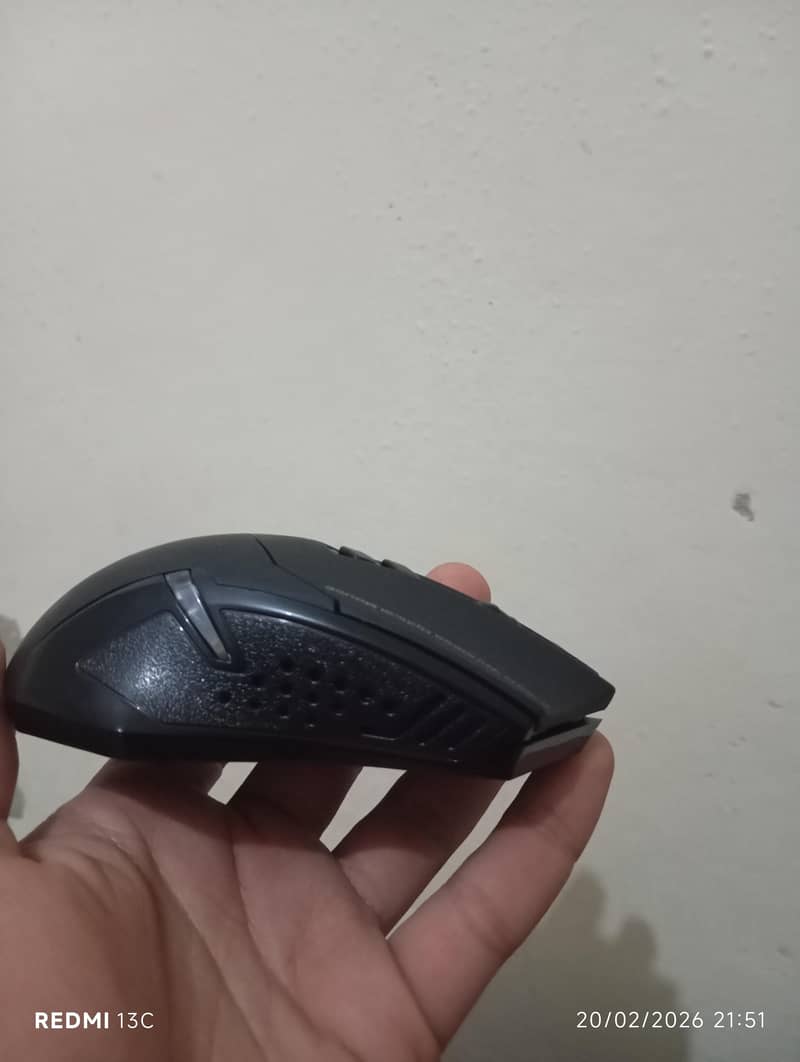 wireless Gaming mouse 2