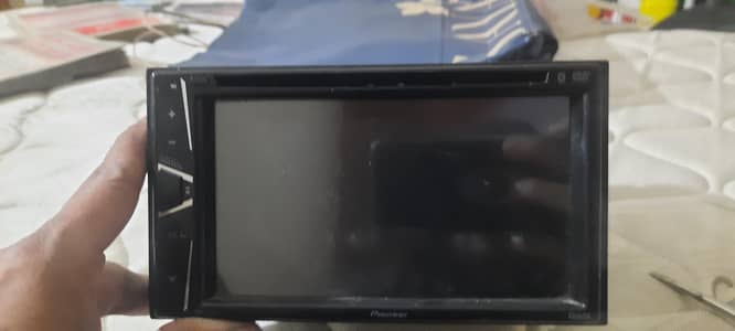 Pioneer AVH-G215BT