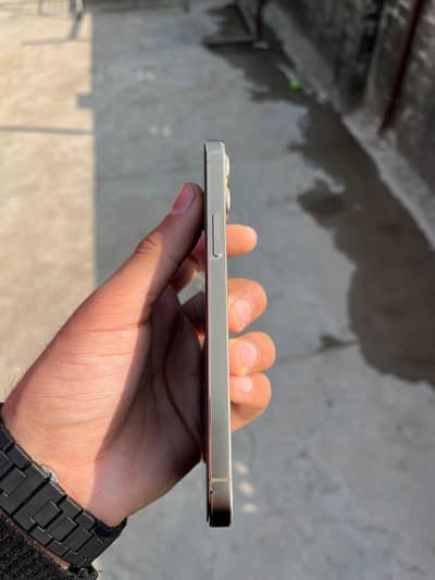 iPhone 12 pro 128 gb health 86 original  uargant sell