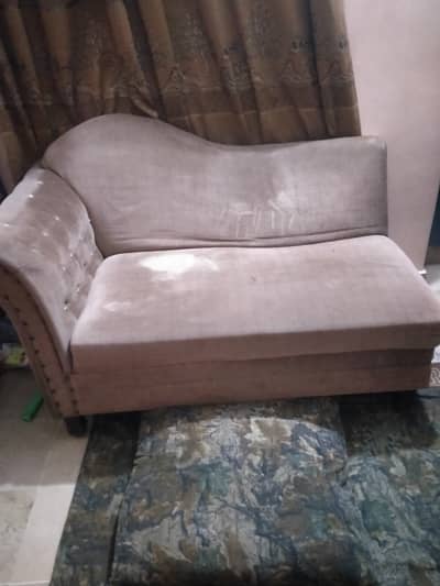 2 seater dewan sofa.