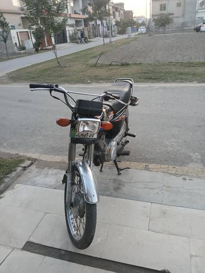 honda 125 black color