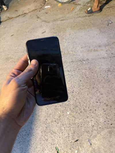 I phone 11 pro max 64 gb mox available battery change 03452310801