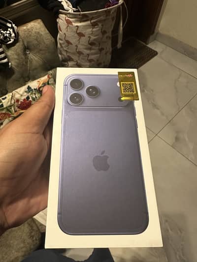 Sealed pack phone . Merchantile