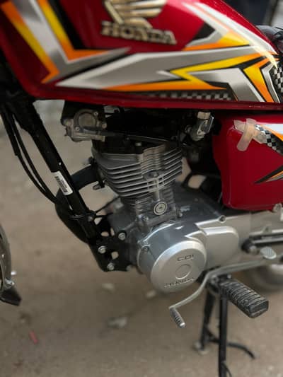 125 hy like a new  16.06 . 2025 ko nikali hy