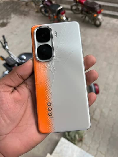 wattsapp contact 03027589896