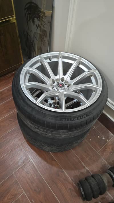 Sohgun Rims 18 with Tires