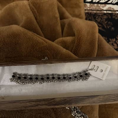 10 / 10 condition hai