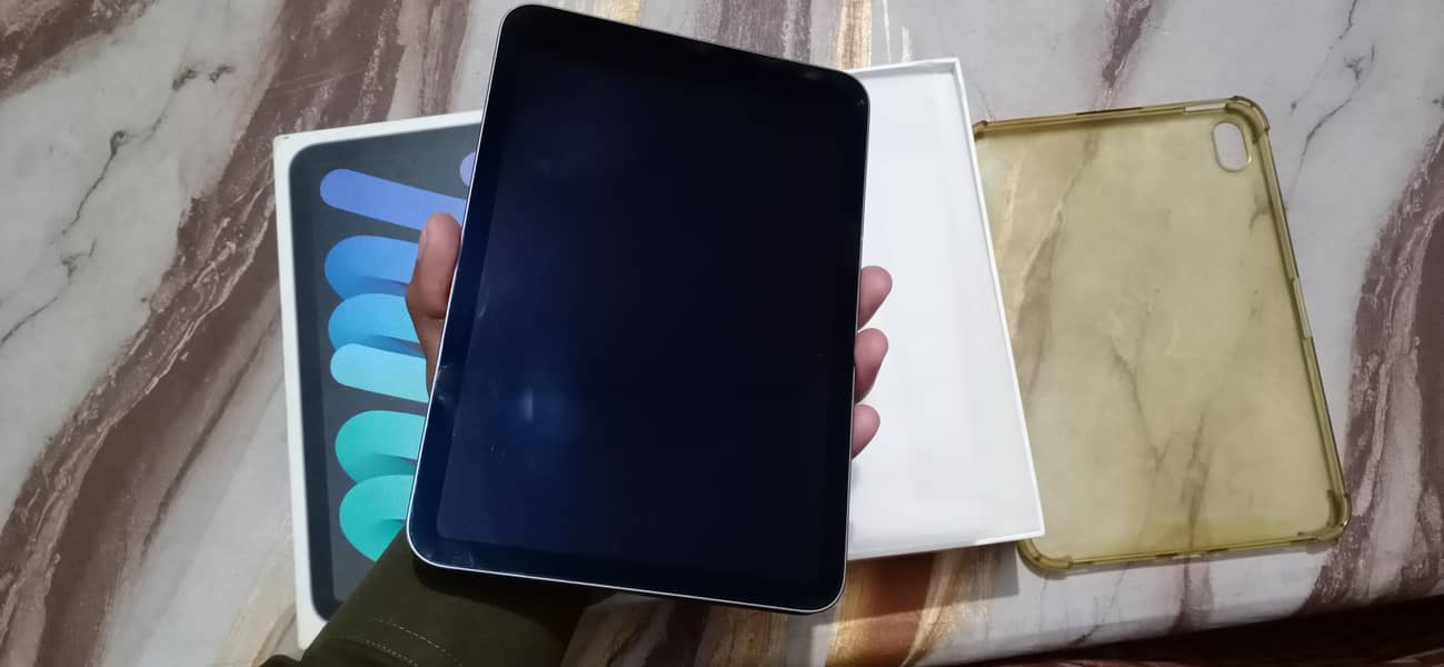 iPad Mini 6 with box 8