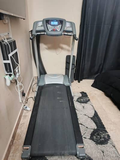 Jaguar V4 Auto Incline Treadmill – 2HP | 10/10 Condition